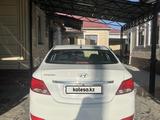 Hyundai Accent 2016 года за 5 900 000 тг. в Шымкент – фото 2