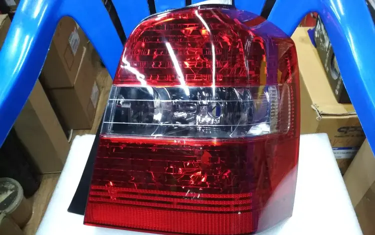 Задний фонарь на Toyota Highlander 04- за 30 000 тг. в Алматы