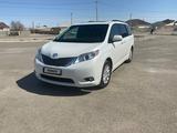 Toyota Sienna 2015 года за 13 000 000 тг. в Актау