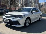 Toyota Camry 2023 года за 16 900 000 тг. в Алматы