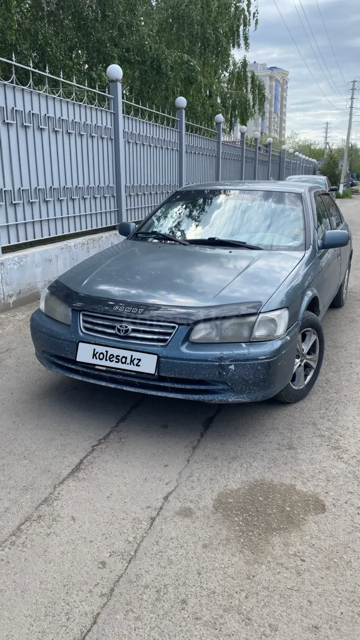 Toyota Camry, 1999