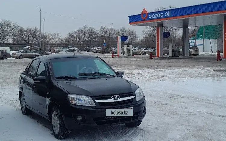 ВАЗ (Lada) Granta 2190 2013 годаүшін2 500 000 тг. в Актобе