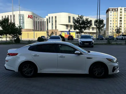 Kia Optima 2019 года за 6 000 000 тг. в Актау – фото 8