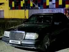 Mercedes-Benz E-Class, 1993