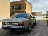 Mercedes-Benz E 220 1993 года за 2 100 000 тг. в Туркестан – фото 5