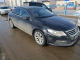 Volkswagen Passat CC 2011 года за 4 000 000 тг. в Атырау – фото 3