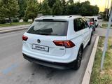 Volkswagen Tiguan 2018 года за 13 000 000 тг. в Алматы – фото 2