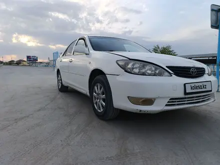 Toyota Camry 2005 года за 4 500 000 тг. в Жанаозен – фото 2