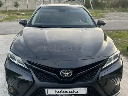 Toyota Camry 2018 года за 9 000 000 тг. в Тараз – фото 7