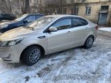 Kia Rio 2013 года за 3 800 000 тг. в Уральск – фото 2