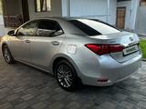 Toyota Corolla 2014 года за 6 800 000 тг. в Алматы – фото 2