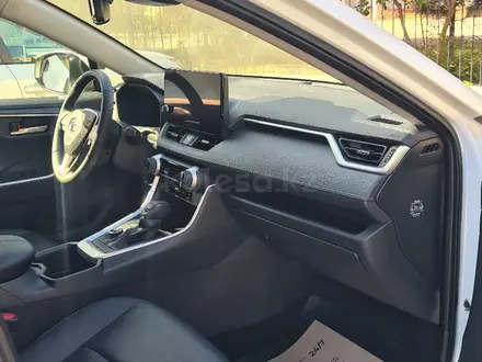 Toyota RAV4 2022 года за 17 000 000 тг. в Астана – фото 8