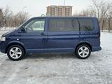 Volkswagen Caravelle 2005 года за 6 500 000 тг. в Караганда – фото 3