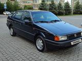 Volkswagen Passat 1993 годаүшін2 800 000 тг. в Усть-Каменогорск – фото 4