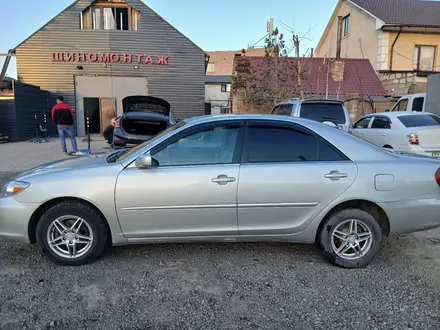 Toyota Camry 2002 года за 5 800 000 тг. в Астана – фото 2
