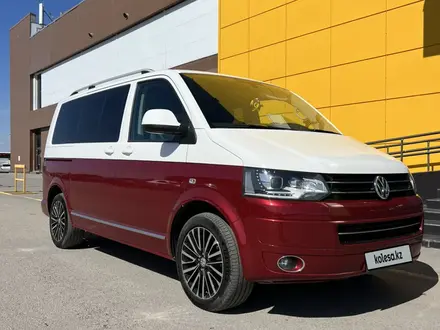 Volkswagen Multivan 2015 года за 15 700 000 тг. в Караганда – фото 2