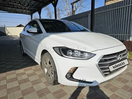 Hyundai Elantra 2018 года за 8 000 000 тг. в Алматы – фото 2