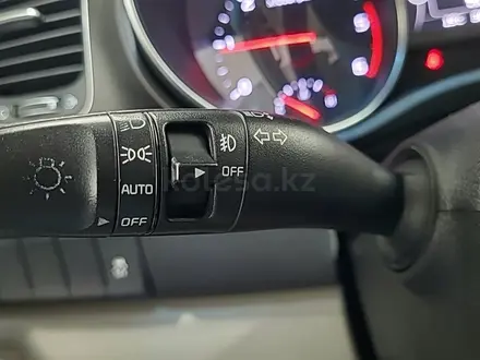 Kia Carnival 2014 года за 8 630 000 тг. в Алматы – фото 14
