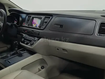 Kia Carnival 2014 года за 8 630 000 тг. в Алматы – фото 17