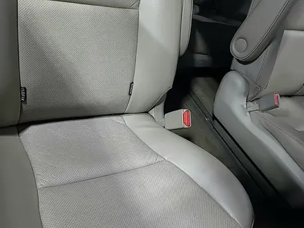Kia Carnival 2014 года за 8 630 000 тг. в Алматы – фото 23