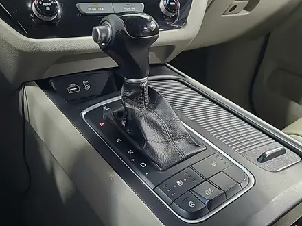 Kia Carnival 2014 года за 8 630 000 тг. в Алматы – фото 25