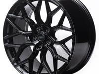 Комплект дисков R19 8.5J ET35 Dia73.1 Gloss Black 5x108 за 360 000 тг. в Алматы