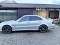 Mercedes-Benz E 320 2002 годаүшін4 400 000 тг. в Алматы – фото 4