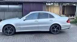 Mercedes-Benz E 320 2002 годаүшін4 400 000 тг. в Алматы – фото 4