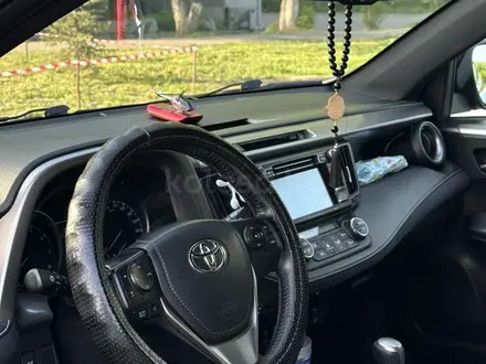 Toyota RAV4 2016 года за 10 600 000 тг. в Усть-Каменогорск – фото 10