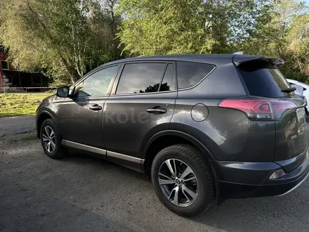 Toyota RAV4 2016 года за 10 600 000 тг. в Усть-Каменогорск – фото 5