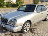 Mercedes-Benz E 230 1996 годаүшін2 200 000 тг. в Алматы