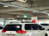 Toyota Sienna 2014 годаүшін14 100 000 тг. в Астана – фото 4