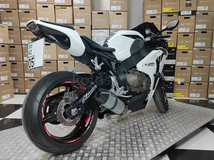 Honda  CBR 1000RR 2011 года за 3 700 000 тг. в Алматы – фото 2