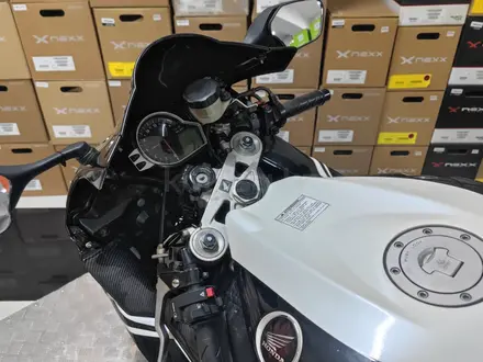 Honda  CBR 1000RR 2011 года за 3 700 000 тг. в Алматы – фото 8