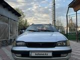 Toyota Carina E 1997 годаүшін2 800 000 тг. в Алматы