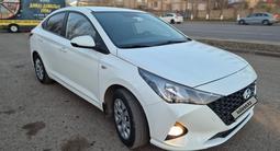 Hyundai Accent 2021 года за 7 400 000 тг. в Шымкент – фото 2