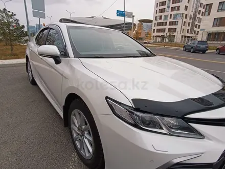 Toyota Camry 2021 года за 12 800 000 тг. в Астана