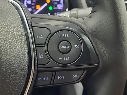 Toyota Camry 2020 года за 9 990 000 тг. в Алматы – фото 21