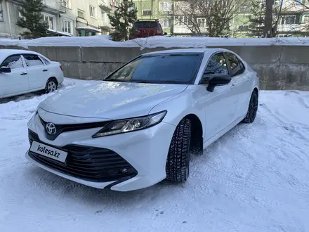 Toyota Camry 2020 года за 13 000 000 тг. в Усть-Каменогорск – фото 3