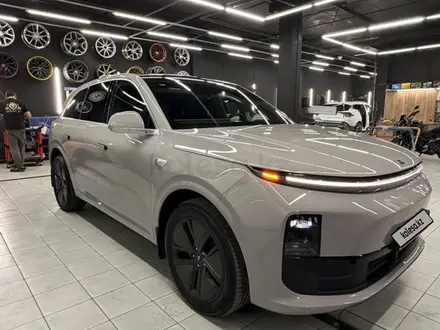 Li L6 2025 года за 21 200 000 тг. в Астана