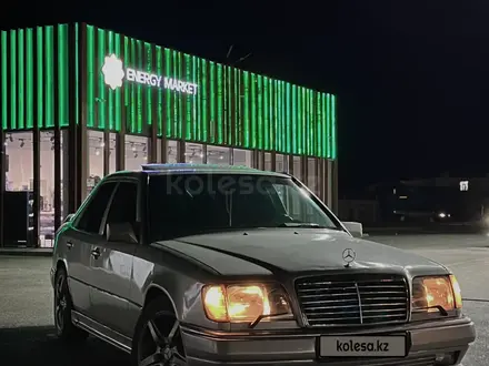Mercedes-Benz E 320 1986 года за 2 000 000 тг. в Кызылорда