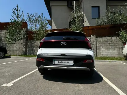 Hyundai Bayon 2023 года за 8 650 000 тг. в Алматы – фото 18