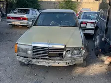 Mercedes-Benz E-Class, 1990