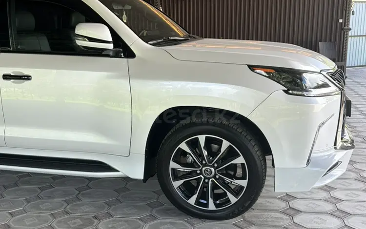 Lexus LX 570 2019 года за 53 000 000 тг. в Алматы