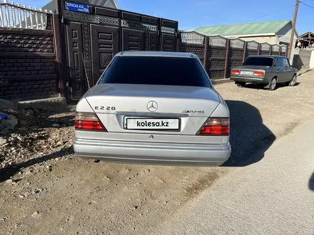 Mercedes-Benz E 220 1995 года за 3 300 000 тг. в Кызылорда – фото 5