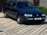 Volkswagen Passat 1996 годаүшін2 400 000 тг. в Шымкент – фото 2