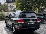 Toyota Land Cruiser 2011 годаүшін18 000 000 тг. в Шымкент – фото 4