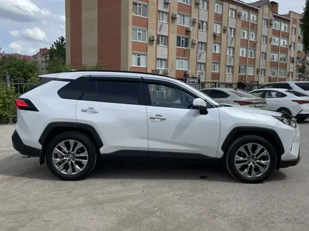Toyota RAV4 2020 года за 13 900 000 тг. в Актобе – фото 4