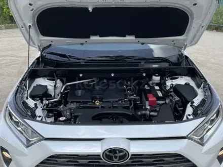 Toyota RAV4 2020 года за 13 900 000 тг. в Актобе – фото 12