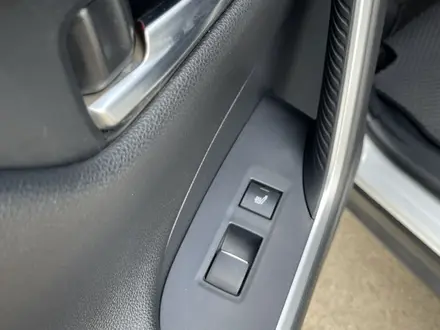 Toyota RAV4 2020 года за 13 900 000 тг. в Актобе – фото 21